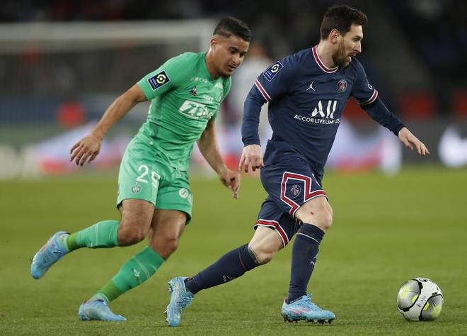 法国杯倒计时，本菲卡赛后扳平良机，细节引发关注，更衣室稳定，球探报告显示潜力