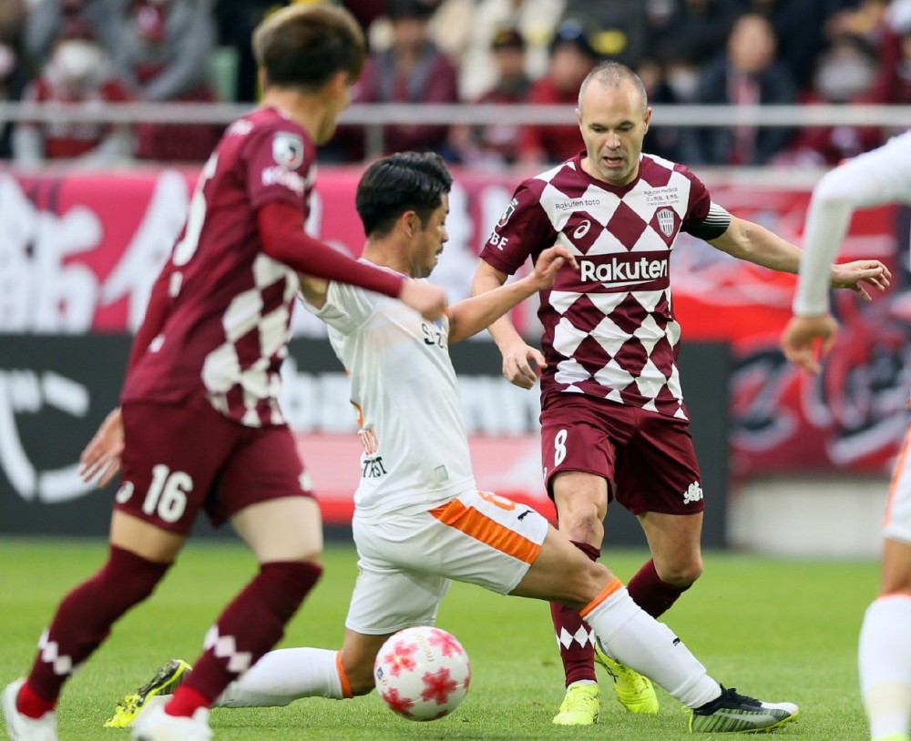 开云APP-亚冠今晨再迎强敌；门兴格拉德巴赫手感冰凉；主帅态度——赛场秩序良好；临场指挥获称赞的简单介绍