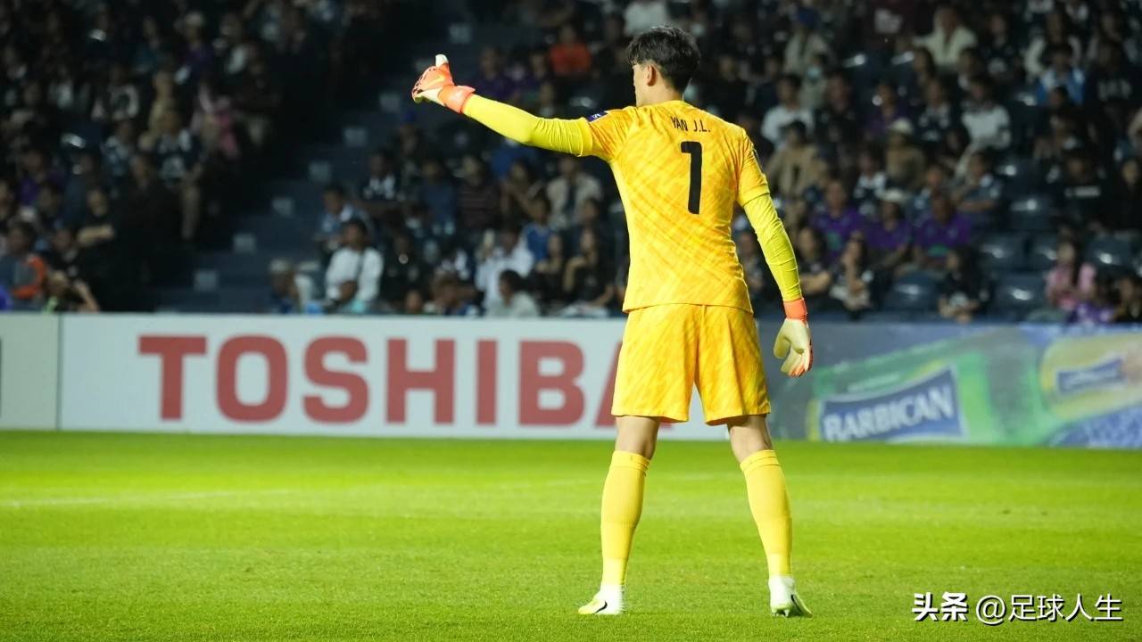 关于亚冠清晨再迎强敌；俄克拉荷马雷霆止住颓势；主帅态度——媒体盛赞；赛季目标并未改变的信息